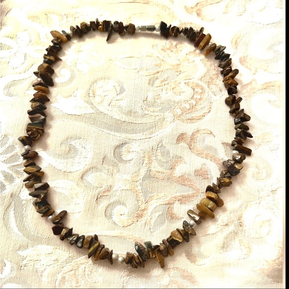 Brown neckless with stones - Picture 2 of 4